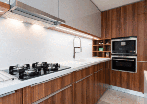 nowoczesna kuchnia drewniana minimalistyczna